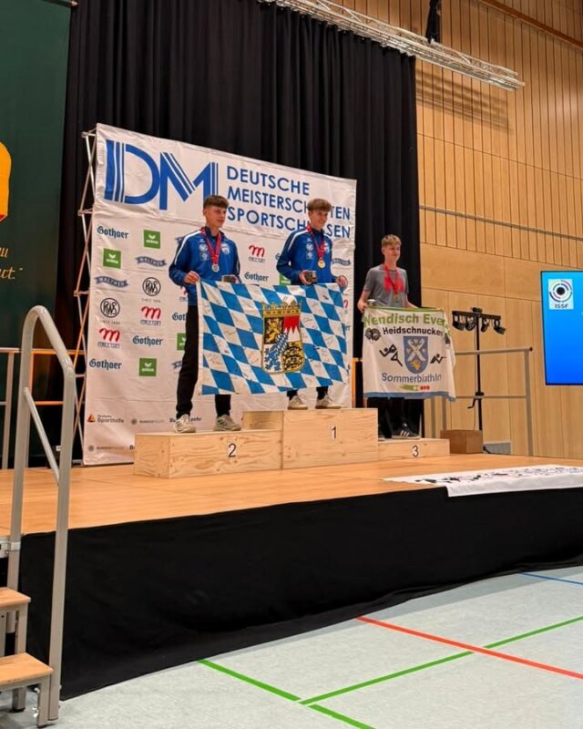 Am Wochenende war ich zu Gast bei der Schützenvereinigung Hubertus-Alpenjäger Haibach, die als Ausrichter der Deutschen Meisterschaft im Target Sprint (Sommerbiathlon) ein echtes Spitzenevent auf die Beine gestellt hat. 💪

Die besten Athletinnen und Athleten aller Altersklassen und Landesverbände waren in Haibach vertreten – eine beeindruckende Mischung aus Leistung, Konzentration und Fairness. Herzlichen Glückwunsch an alle ausgezeichneten Teilnehmenden! 🥇🥈🥉

Ein großes Dankeschön gilt auch allen Helferinnen und Helfern, die diesen Wettbewerb möglich gemacht haben. Es war nicht nur sportlich beeindruckend, sondern auch ein Ort für viele gute Gespräche und bereichernde Begegnungen.

#targetsprint #sommerbiathlon #deutschemeisterschaft #haibach #ehrenamt #sportvereint #leistungundleidenschaft #hubertusalpenjäger #mepsk #bayern #sportförderung #gemeinschaft #stefankoehler