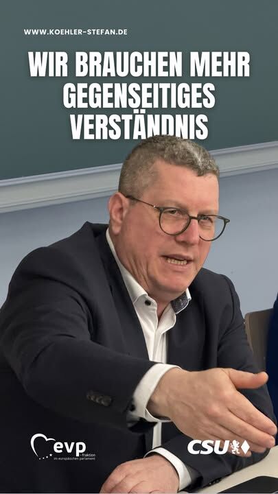 Das Problem ist nicht Stadt gegen Land.

Wer nie gesehen hat, wie Lebensmittel entstehen, versteht oft nicht, was wirklich dahintersteckt: Arbeit, Zeit und manchmal auch ein Tierleben.

Stattdessen wächst ein Anspruchsdenken, ohne die eigene Lebensrealität zu hinterfragen.
Wir leben in einer freien Gesellschaft.

Jeder kann seine Meinung äußern. Anderen ständig vorschreiben zu wollen, was sie zu tun oder zu lassen haben, gehört für mich nicht dazu.

Vielleicht braucht es wieder mehr Verständnis füreinander und mehr Wertschätzung für vermeintlich Selbstverständliches: das Essen auf unserem Teller und alles und alle, die dahinterstecken.