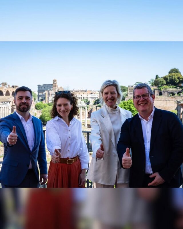 Letztes Wochenende war ich bei den Studientagen der EVP-Fraktion in Rom 🇮🇹

Im Mittelpunkt standen Lahoussenft Europas und die Rolle der christlichen Demokratie im 21. Jahrhundert. In Panels und Diskussionen ging es um zentrale Fragen unserer Zeit und die Verantwortung politischer Entscheidungsträger.

Intensive Tage mit vielen wichtigen Impulsen und starkem Austausch 🇪🇺

📷 EVP-Fotograf Martin Lahousse (@epp.paparazo)