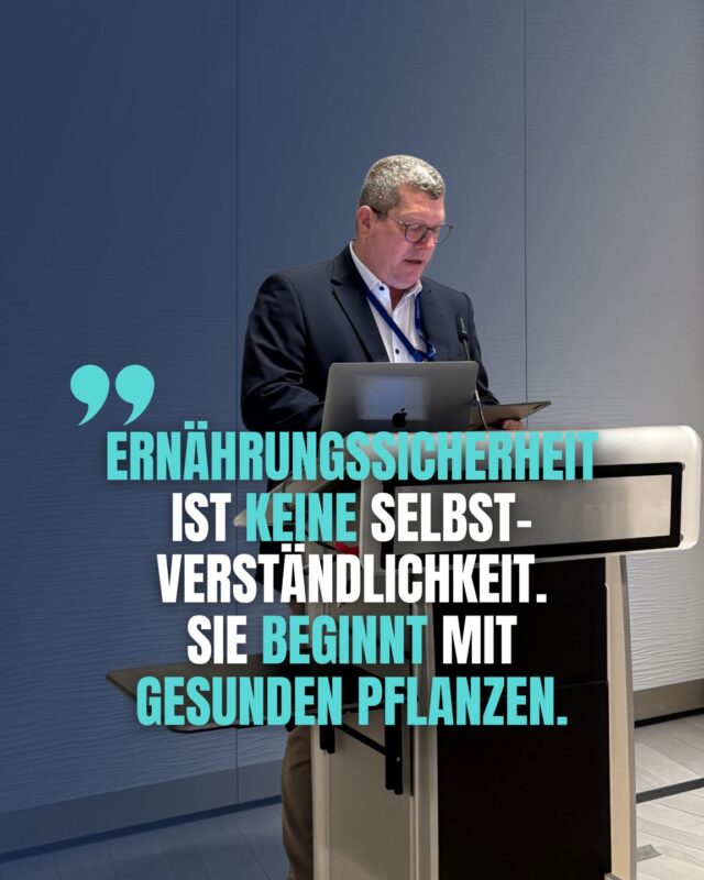 Ernährungssicherheit beginnt mit gesunden Pflanzen 🥔🌱

Gemeinsam mit der UNIKA e.V. habe ich heute im Europäischen Parlament über die aktuellen Herausforderungen im Kartoffelanbau gesprochen. Im Fokus stand vor allem die zunehmende Bedrohung durch Drahtwürmer und die Frage, welche wirksamen Lösungen den Betrieben künftig zur Verfügung stehen.

Unsere Landwirte brauchen praxistauglichen Pflanzenschutz, mehr Innovation und einen europäischen Rechtsrahmen, der neue Lösungen schnell und zuverlässig auf die Felder bringt 🌱

Denn wer Pflanzengesundheit schützt, sichert auch unsere Ernährung von morgen.